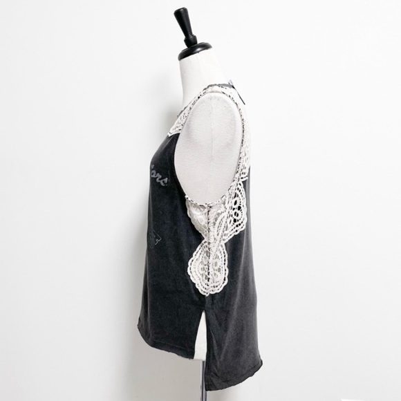 We The Free Washed Out Black Ivory Lace Sleeveless Bulls Eye Graphic Top small - Picture 4 of 10